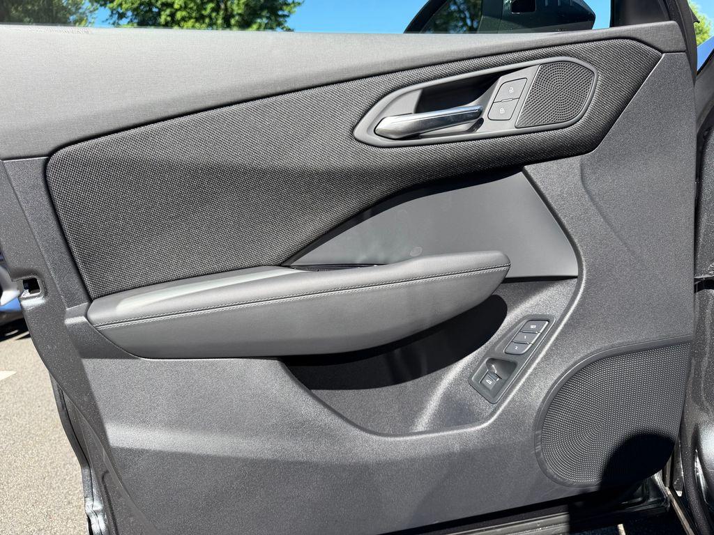 صورة مصغرة 16 لـ 2026 AUDI Q3 S LINE