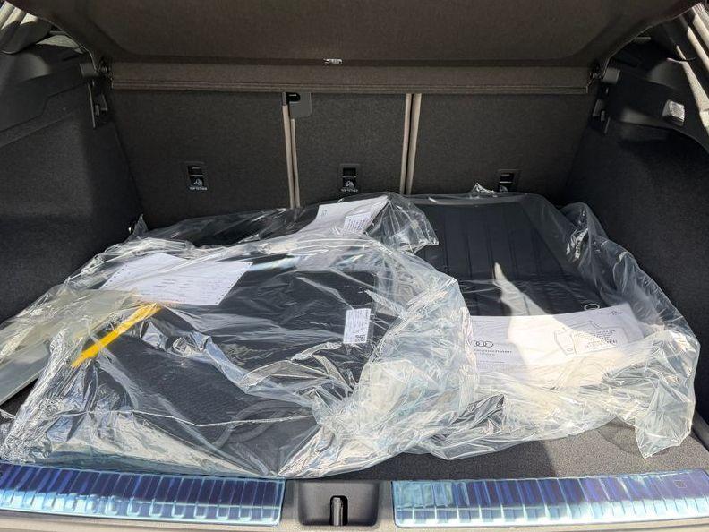 2026 AUDI Q3 S LINE 缩略图 27