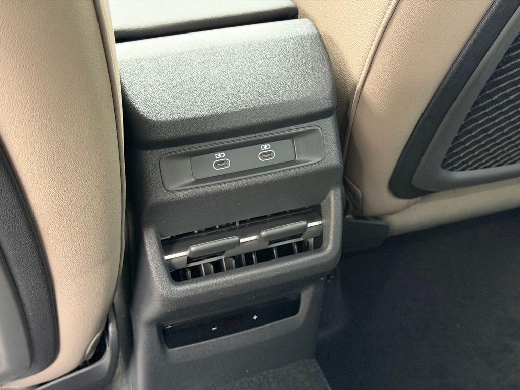 صورة مصغرة 25 لـ 2026 AUDI Q3 S LINE
