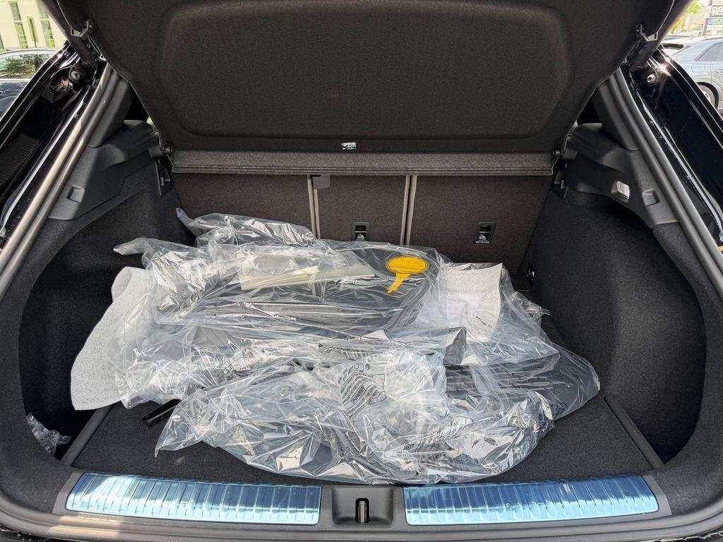صورة مصغرة 29 لـ 2026 AUDI Q3 S LINE