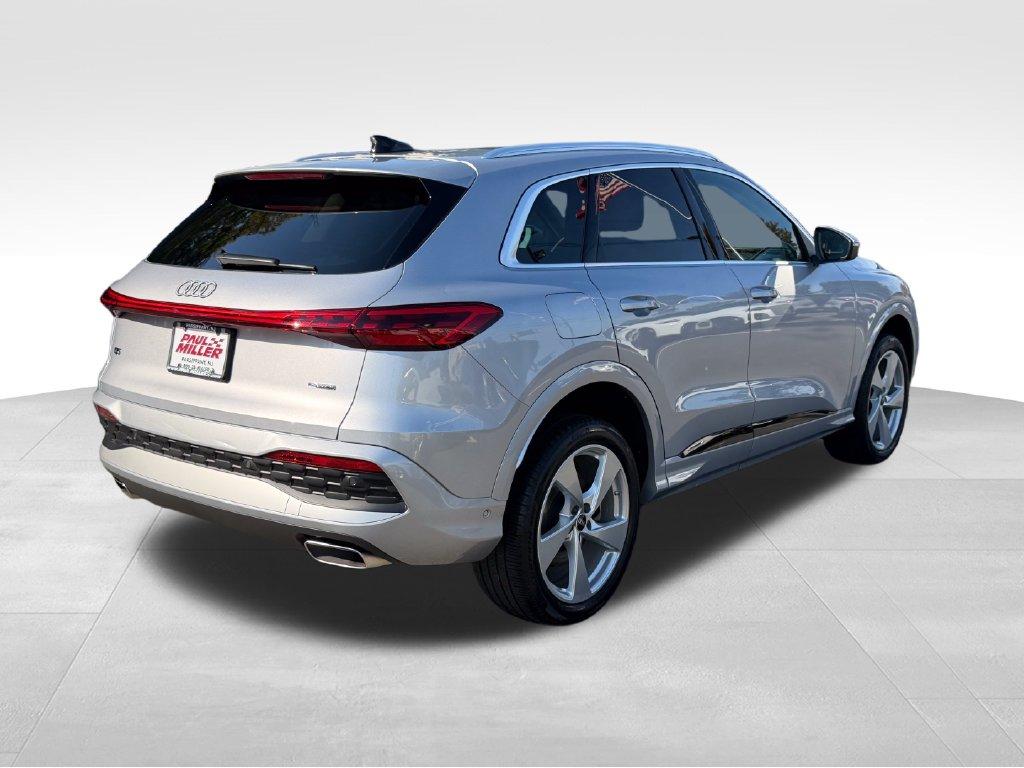 2025 AUDI Q5 2.0T QUATTRO PREMIUM — фото 9
