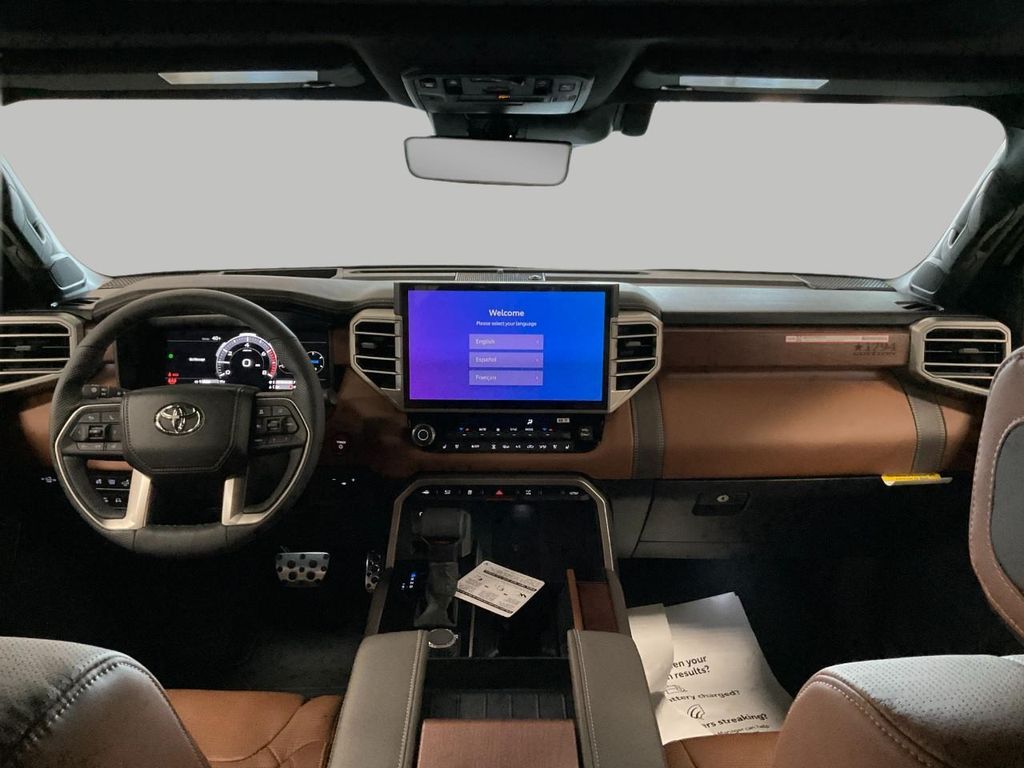 TOYOTA TUNDRA - 10