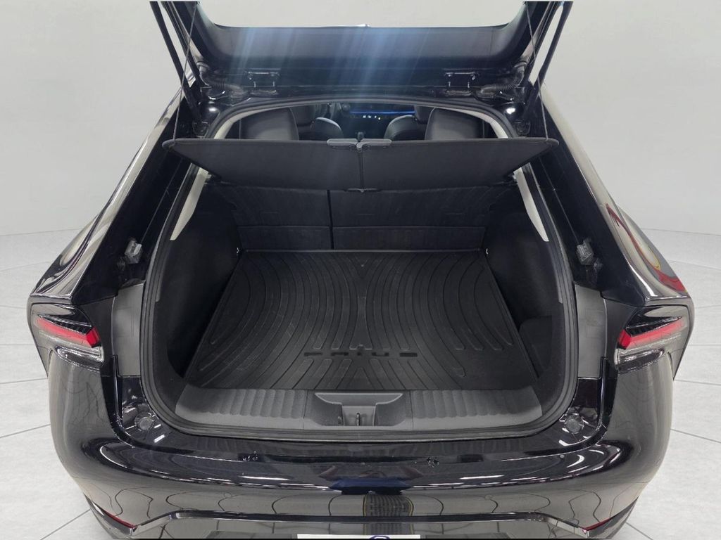2026 Toyota PRIUS L — фото 7