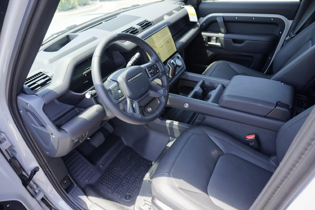 صورة مصغرة 18 لـ 2026 LAND Rover DEFENDER P400 X-DYNAMIC SE