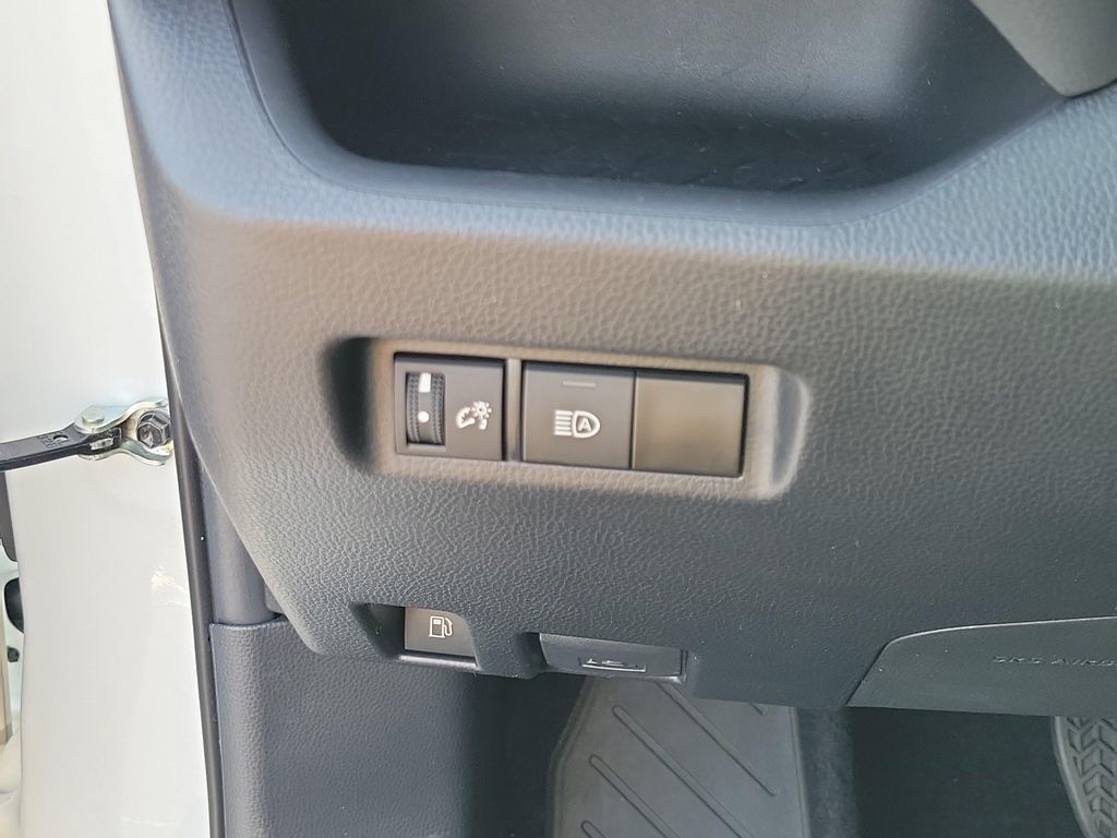 صورة مصغرة 26 لـ 2024 Toyota RAV4 HYBRID SE