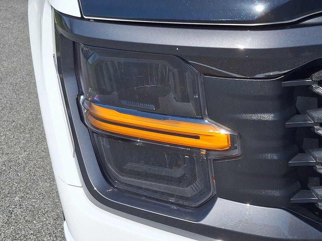 FORD F-150 STX - 9