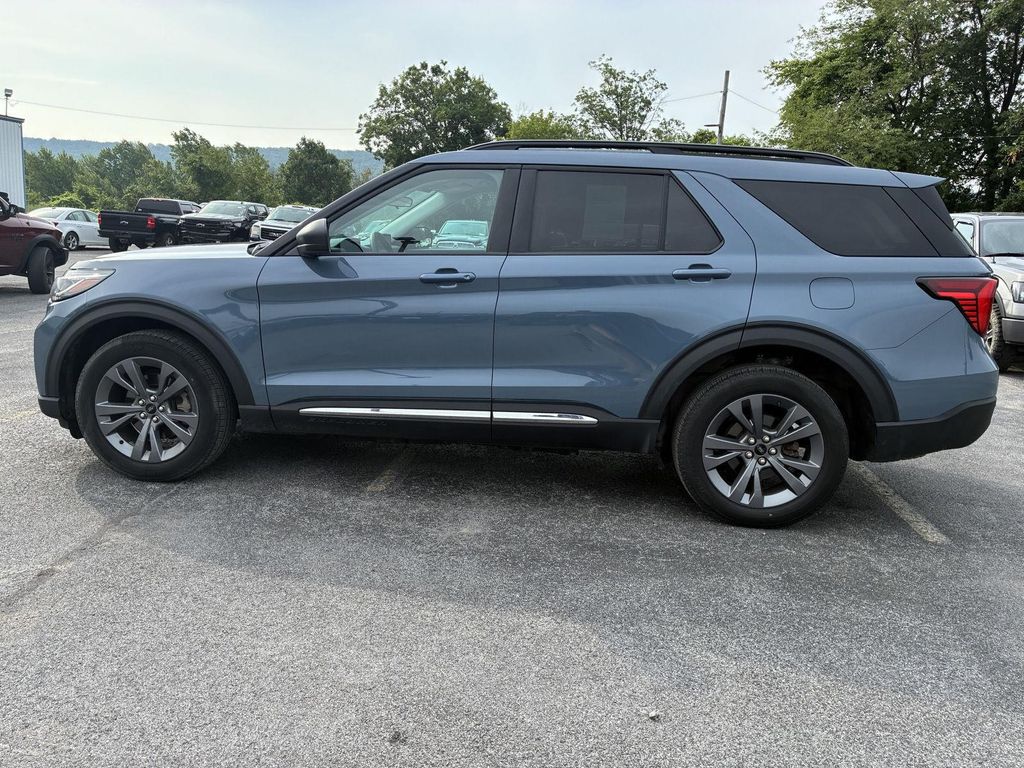 صورة 4 لـ 2025 FORD EXPLORER ACTIVE