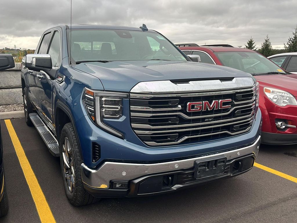 2024 GMC Sierra 1500 SLT