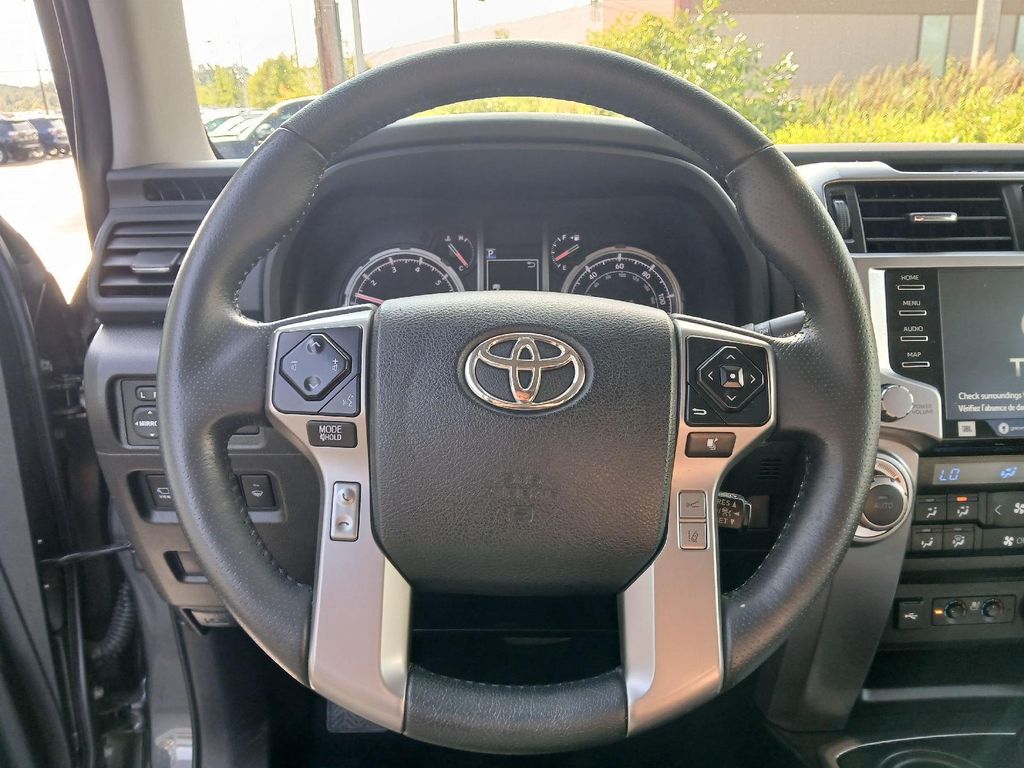 2022 Toyota 4RUNNER LIMITED — миниатюра 22