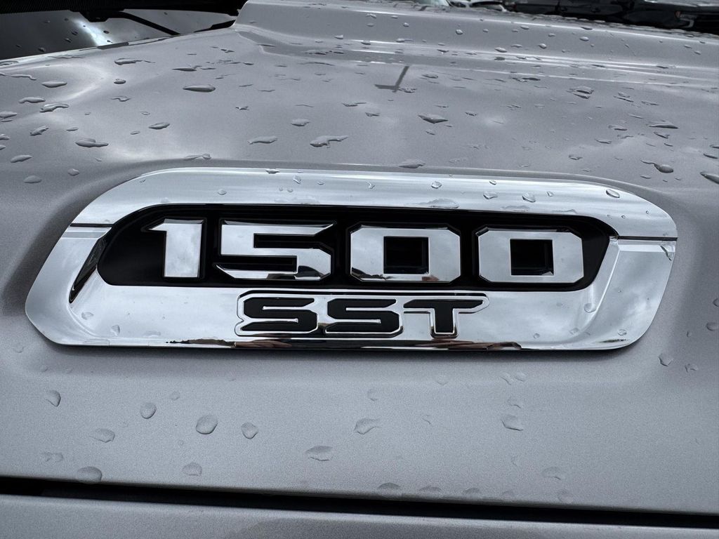 2025 RAM 1500 LARAMIE 缩略图 34
