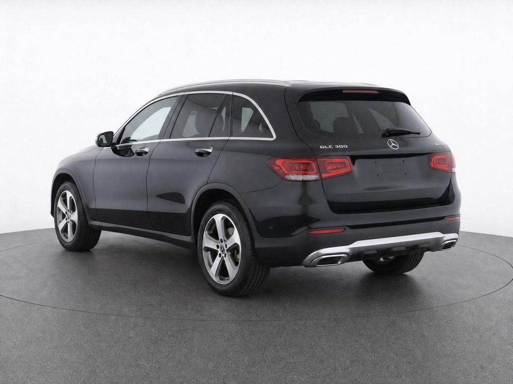2022 Mercedes-BENZ GLC — фото 3