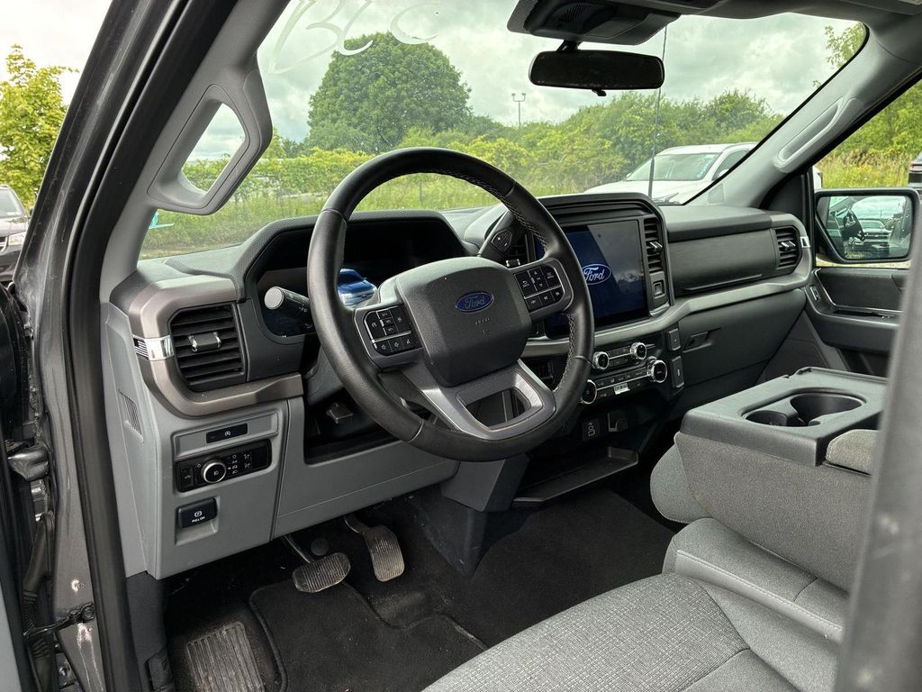 2025 FORD F-150 XLT — миниатюра 15