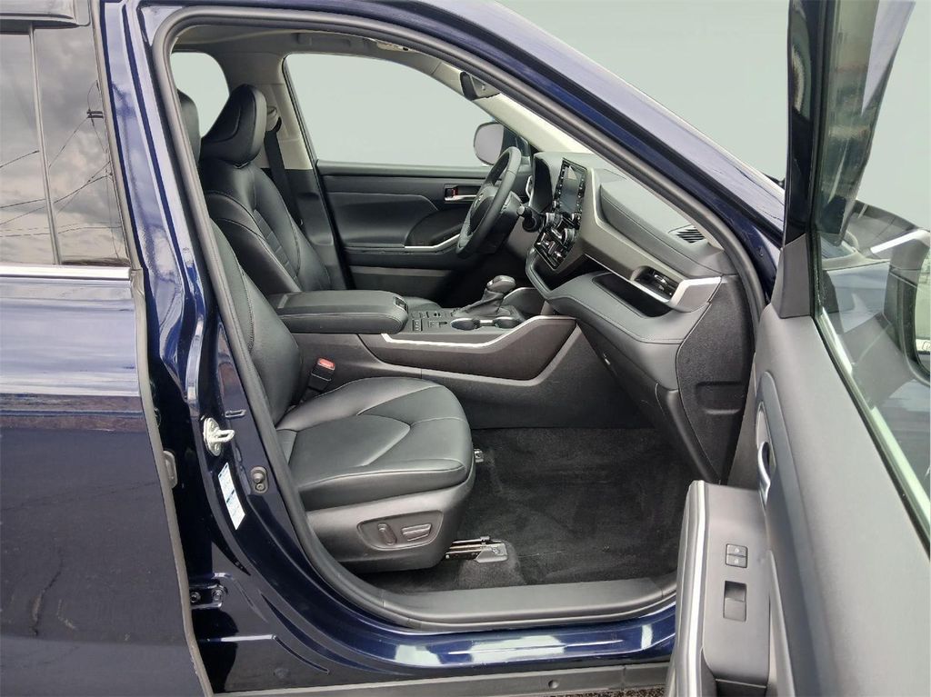 TOYOTA HIGHLANDER - 6