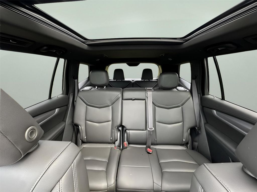 2025 Cadillac XT6 LUXURY FWD 照片 4