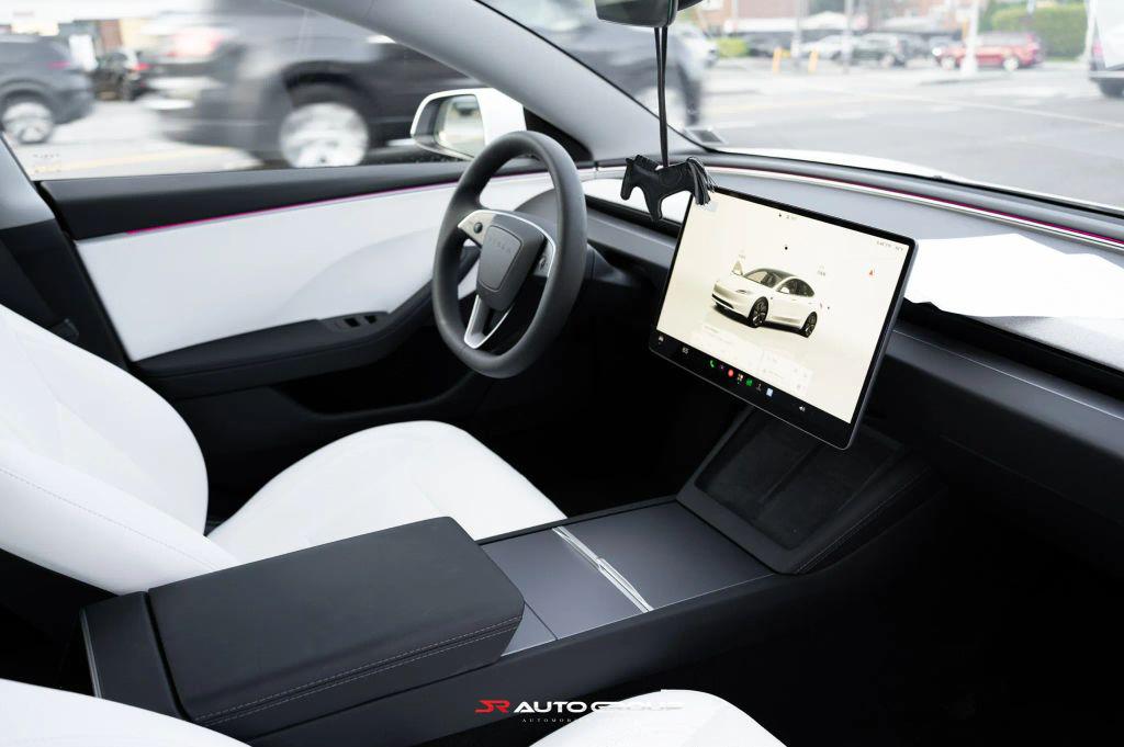 صورة مصغرة 18 لـ 2025 Tesla MODEL 3 LONG RANGE
