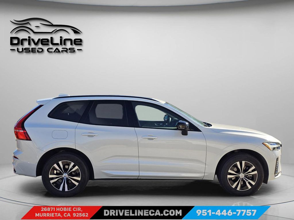 2025 Volvo XC60 B5 CORE — миниатюра 11