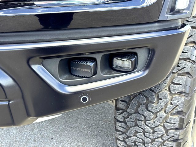 FORD F-150 RAPTOR - 4