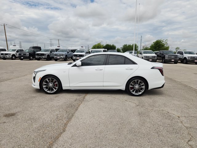 2025 Cadillac CT4 SPORT — миниатюра 4