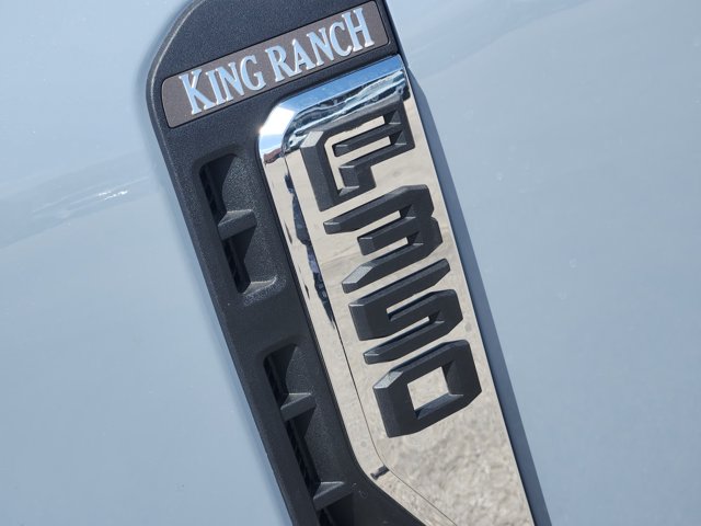 2026 FORD F-350 KING RANCH — фото 8