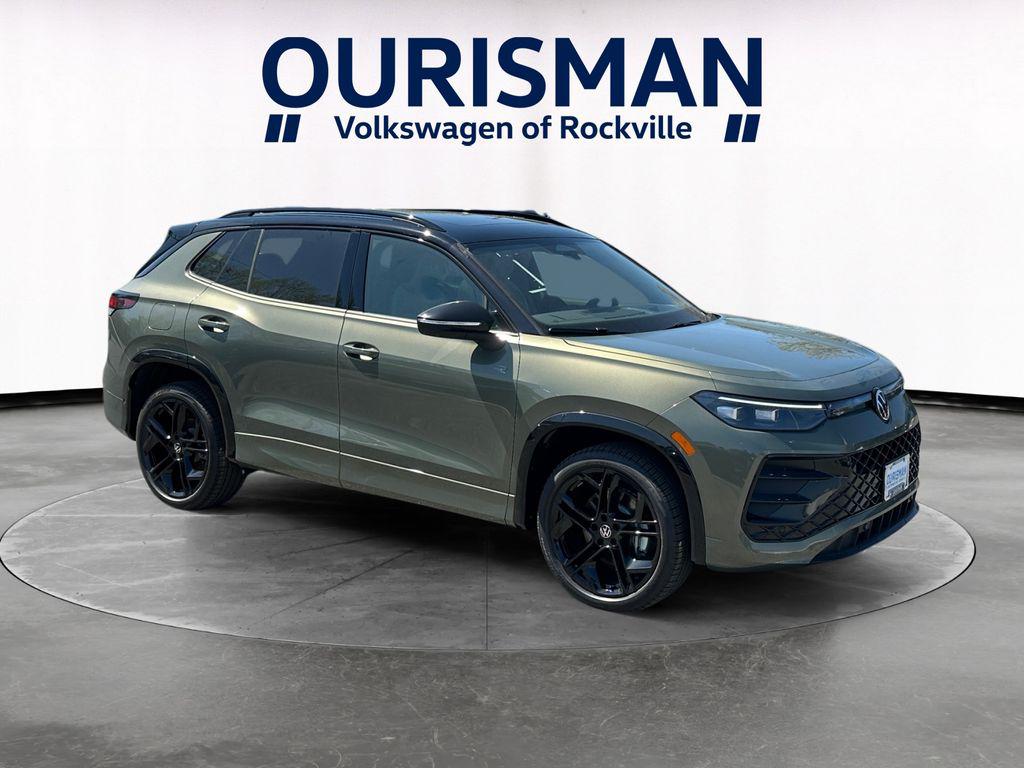 New 2026 Volkswagen Tiguan 2.0T SE R-Line Black 4MOTION