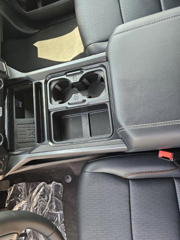 2026 FORD F-250 LARIAT 缩略图 29