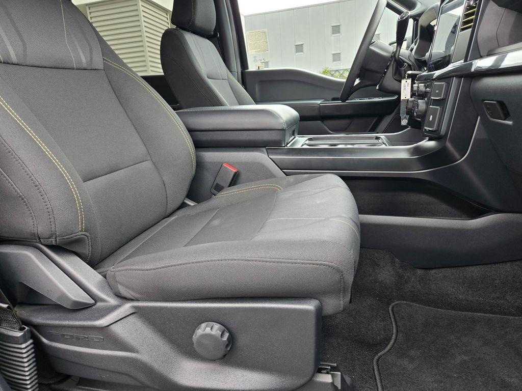 FORD F-150 STX - 9