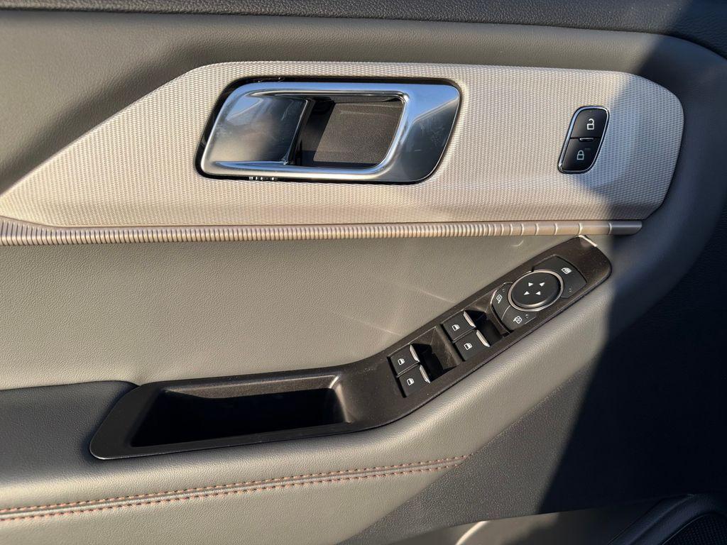 صورة مصغرة 25 لـ 2026 FORD EXPLORER ACTIVE