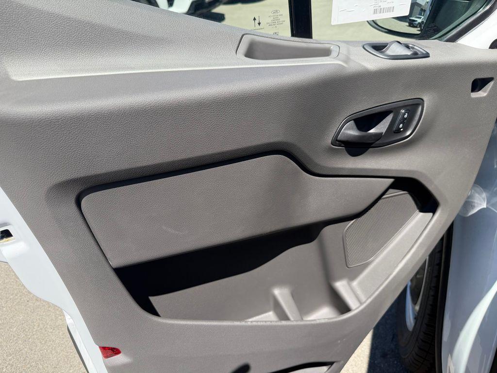 صورة مصغرة 17 لـ 2026 FORD TRANSIT-150 BASE
