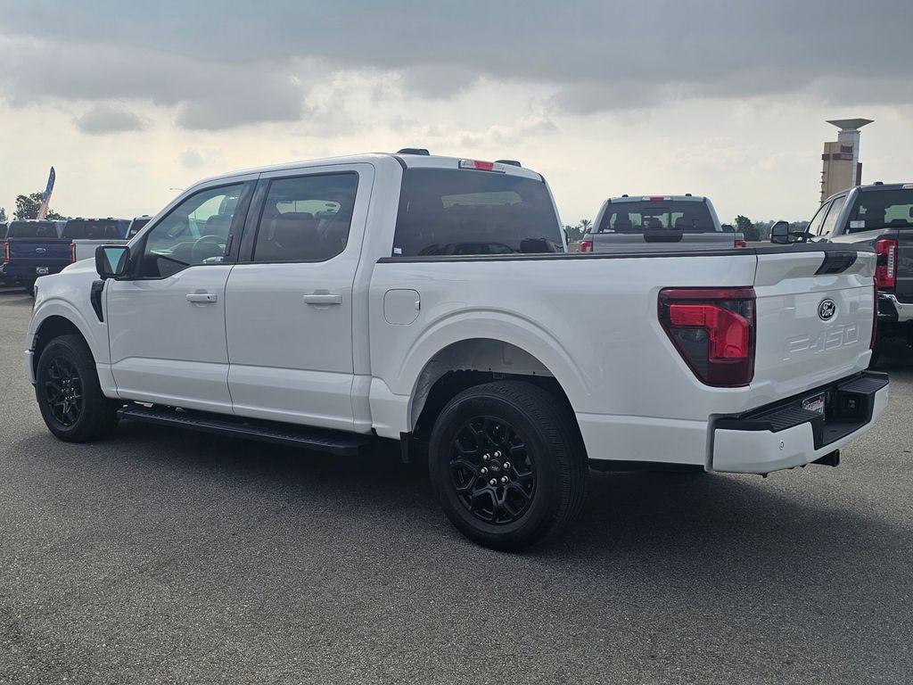 FORD F-150 XLT - 4