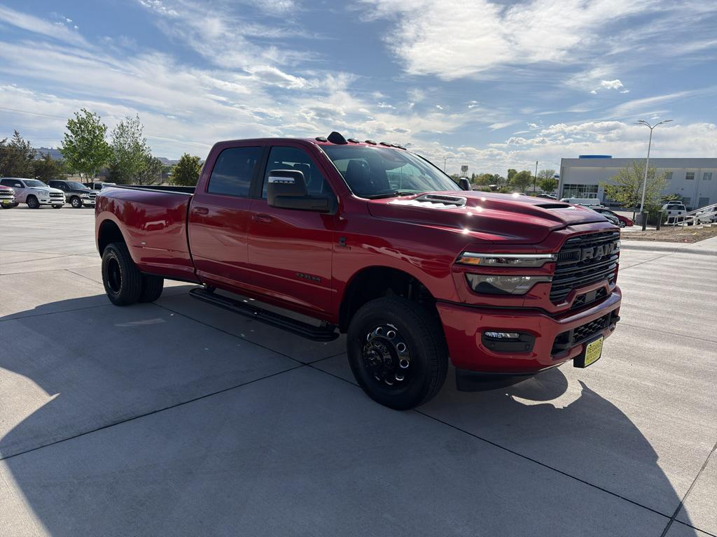 صورة 7 لـ 2026 RAM 3500 LARAMIE CREW CAB 4X4 8' BOX