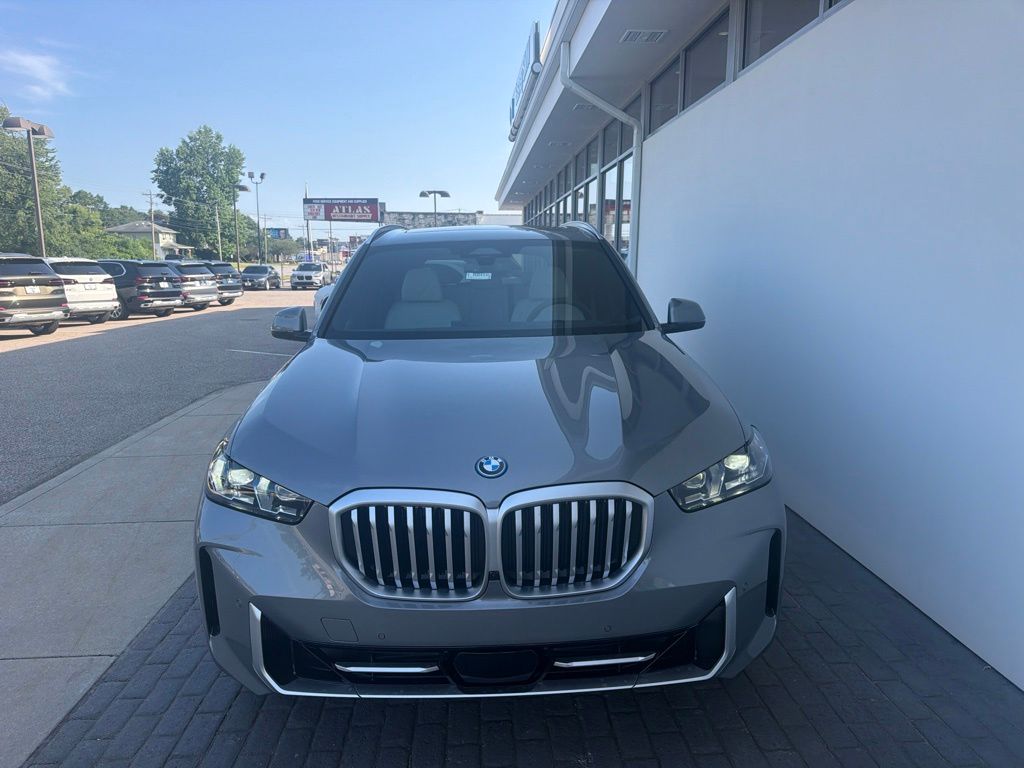 2026 BMW X5 XDRIVE50E 照片 2