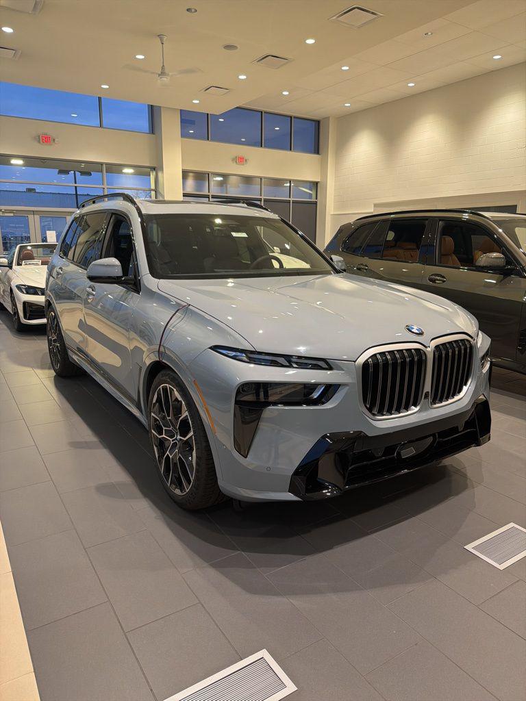 New 2026 BMW X7 xDrive40i