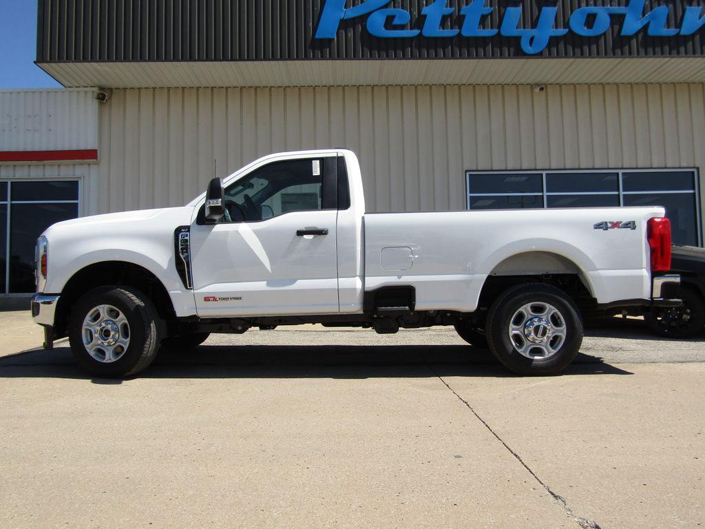 2026 FORD F-350 XLT — миниатюра 11