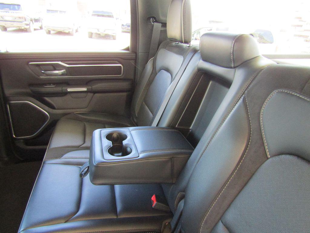 2023 RAM 1500 LARAMIE 缩略图 32