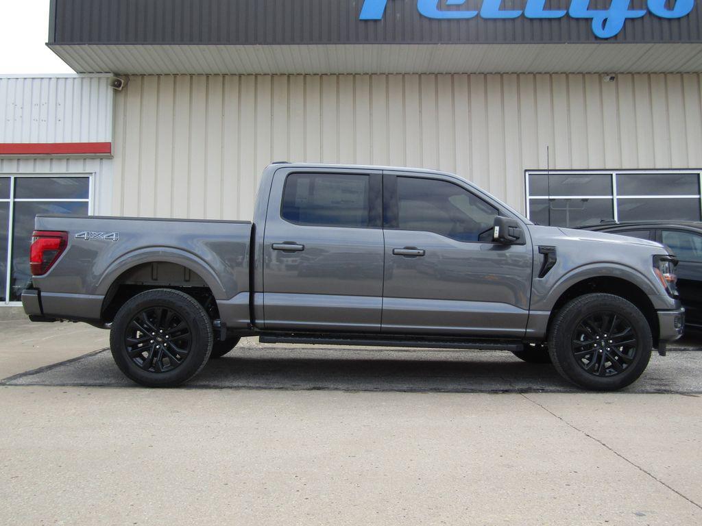 FORD F-150 XLT - 2