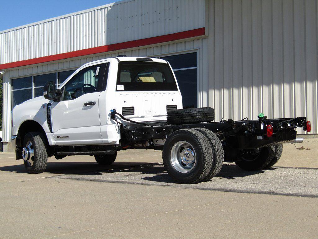 صورة 10 لـ 2026 FORD F-350 XL