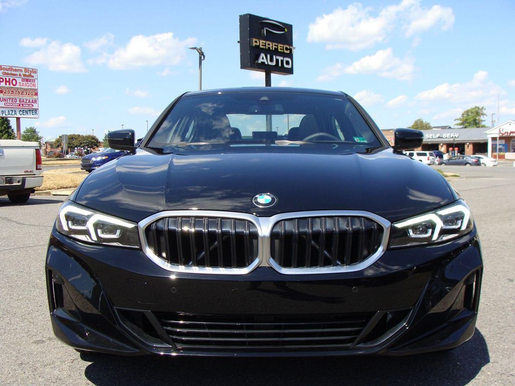 صورة 2 لـ 2025 BMW 330 330I