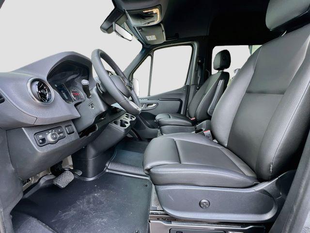 2025 Mercedes-BENZ OTHERS — миниатюра 16