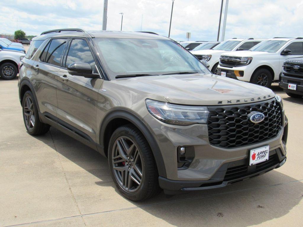 New 2026 Ford Explorer ST-Line