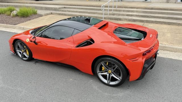 صورة 10 لـ 2023 Ferrari SF90 STRADALE BASE