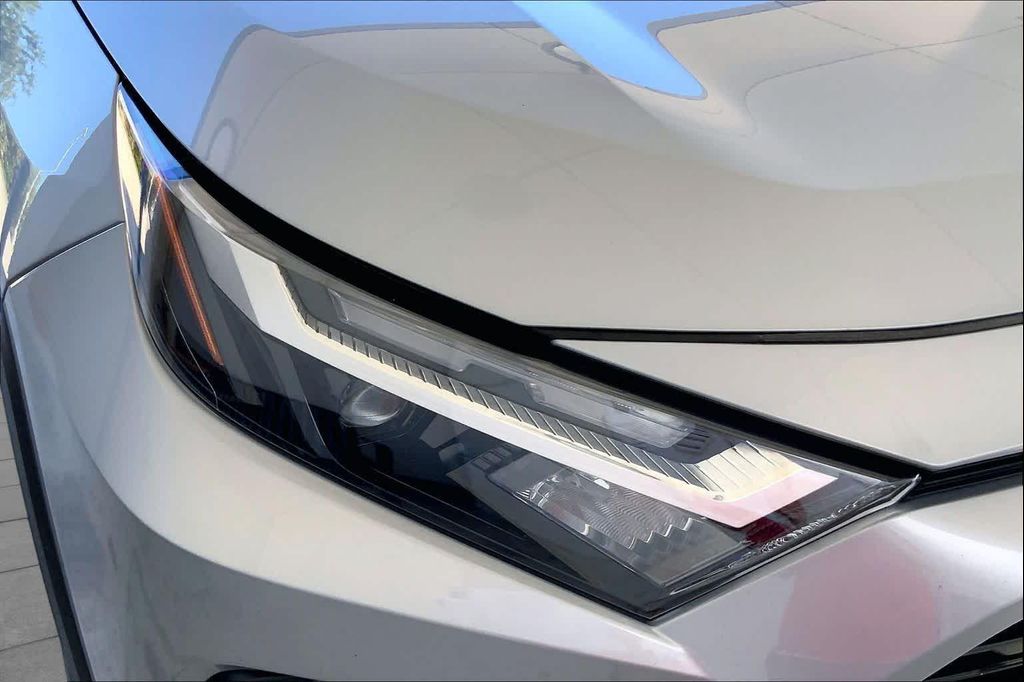 2025 Toyota RAV4 XLE 缩略图 27