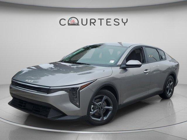 New 2026 Kia K4 LXS
