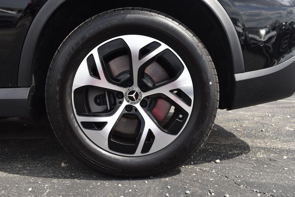 MERCEDES-BENZ GLC - 10