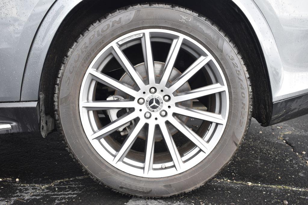 MERCEDES-BENZ GLS - 10