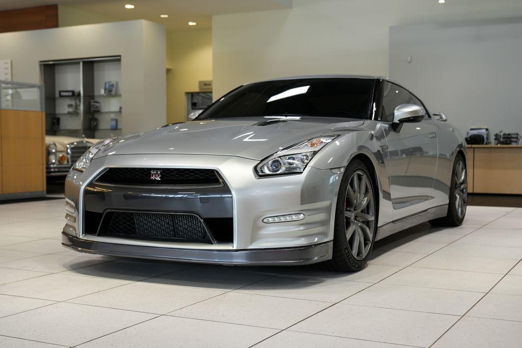 2016 Nissan GT-R