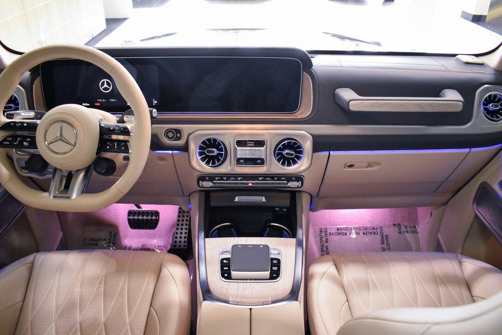 2026 Mercedes-BENZ AMG G 63 BASE — миниатюра 19