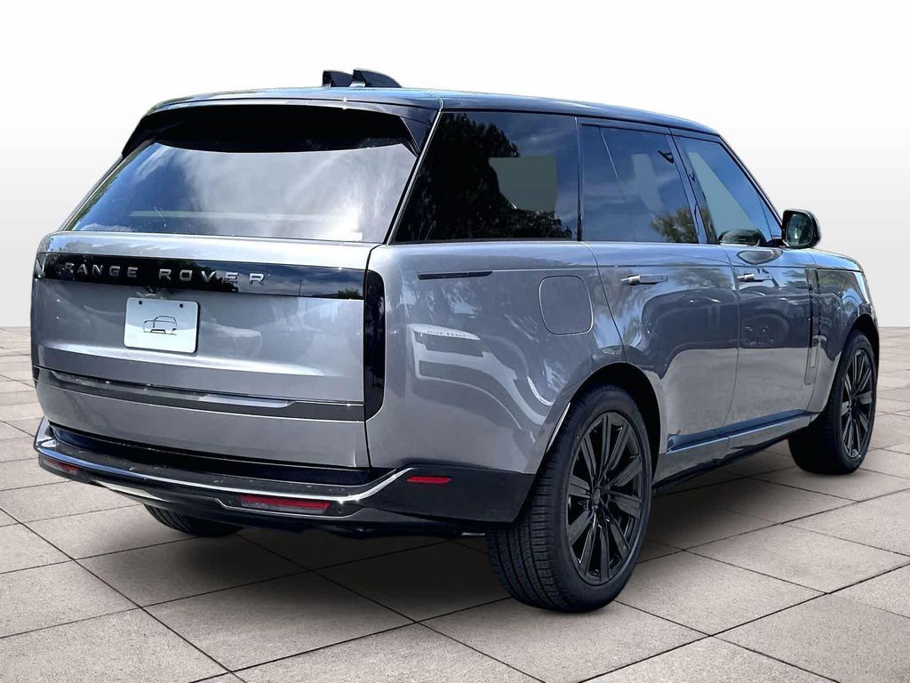 2026 LAND Rover RANGE ROVER P550E SE photo 4