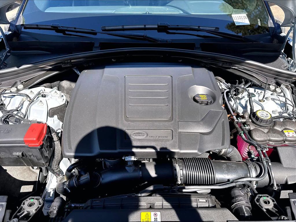 صورة مصغرة 13 لـ 2026 LAND Rover RANGE ROVER VELAR P250 SE R-DYNAMIC