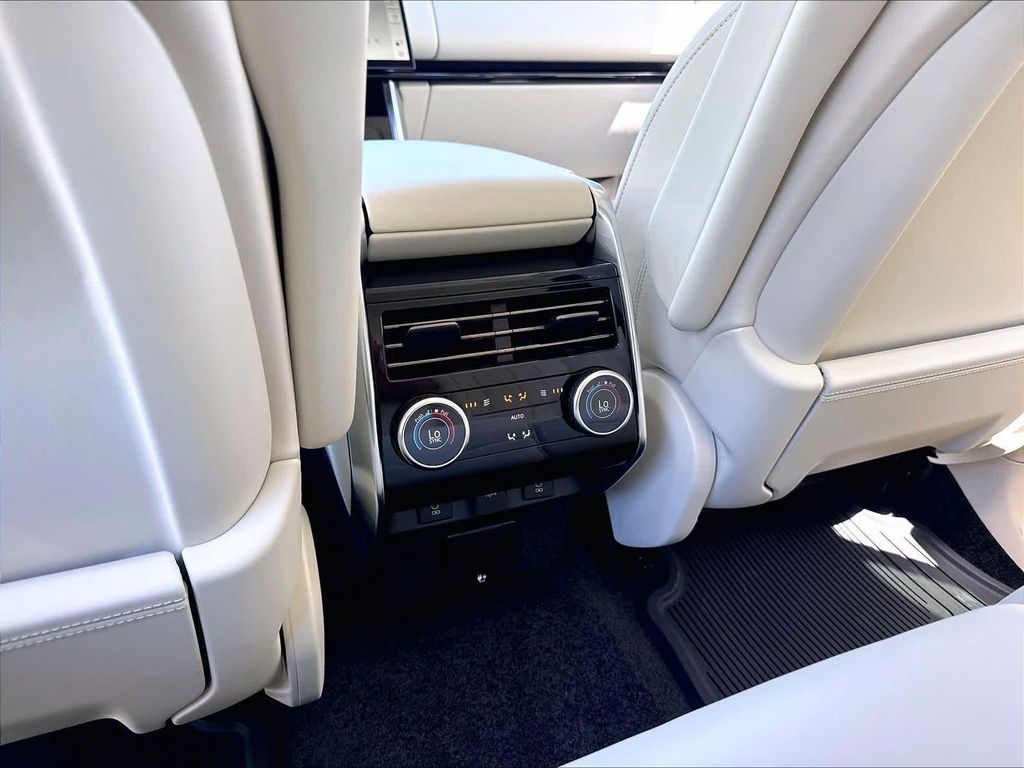 صورة مصغرة 16 لـ 2026 LAND Rover RANGE ROVER P530 SE
