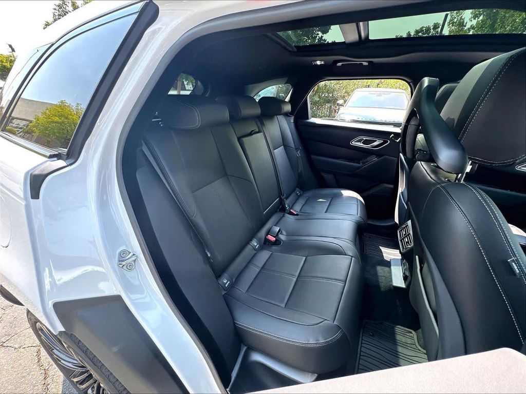 صورة مصغرة 27 لـ 2026 LAND Rover RANGE ROVER VELAR BELGRAVIA EDITION